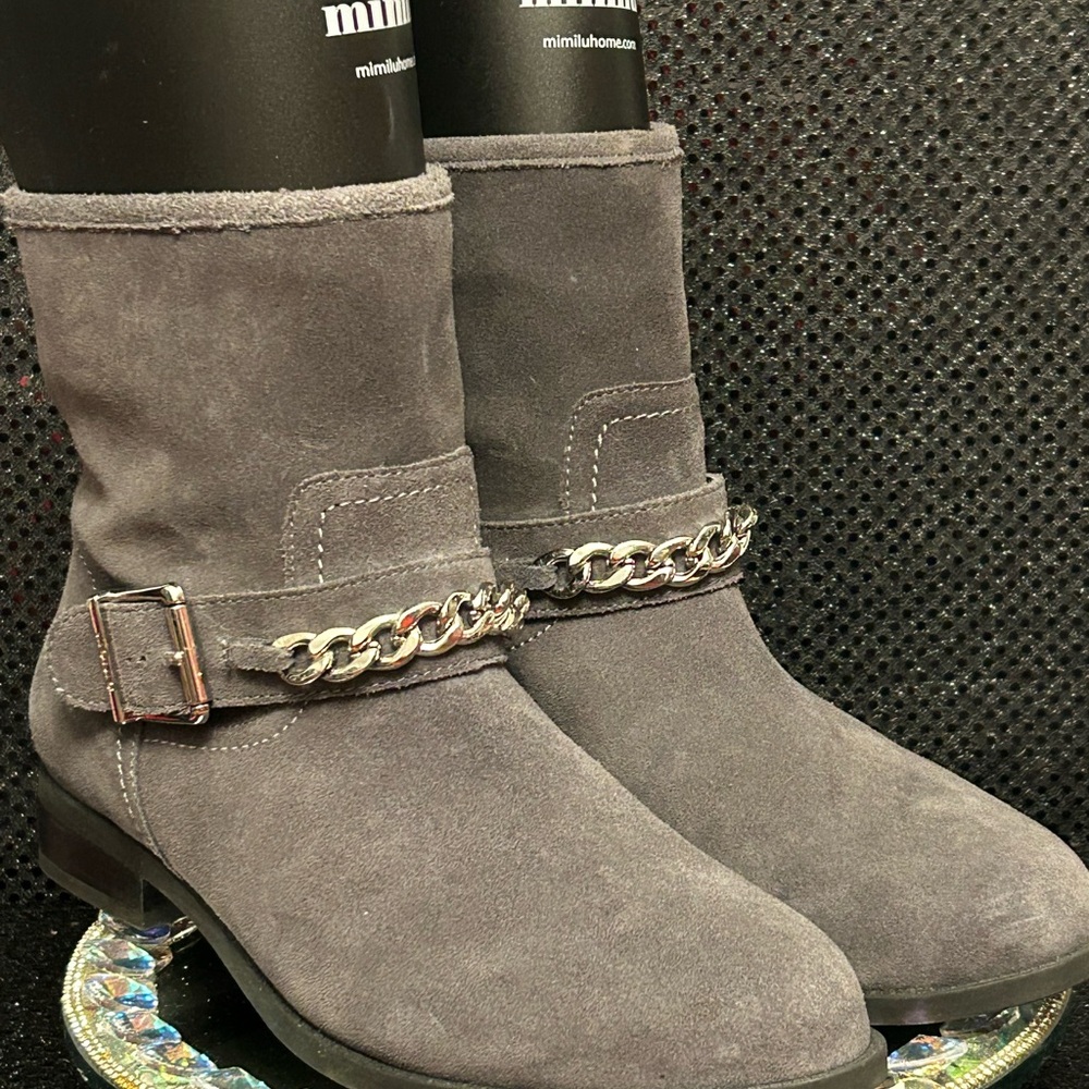 Vionic Orthodic Gray Suede Chain-Embellished Ankl… - image 2